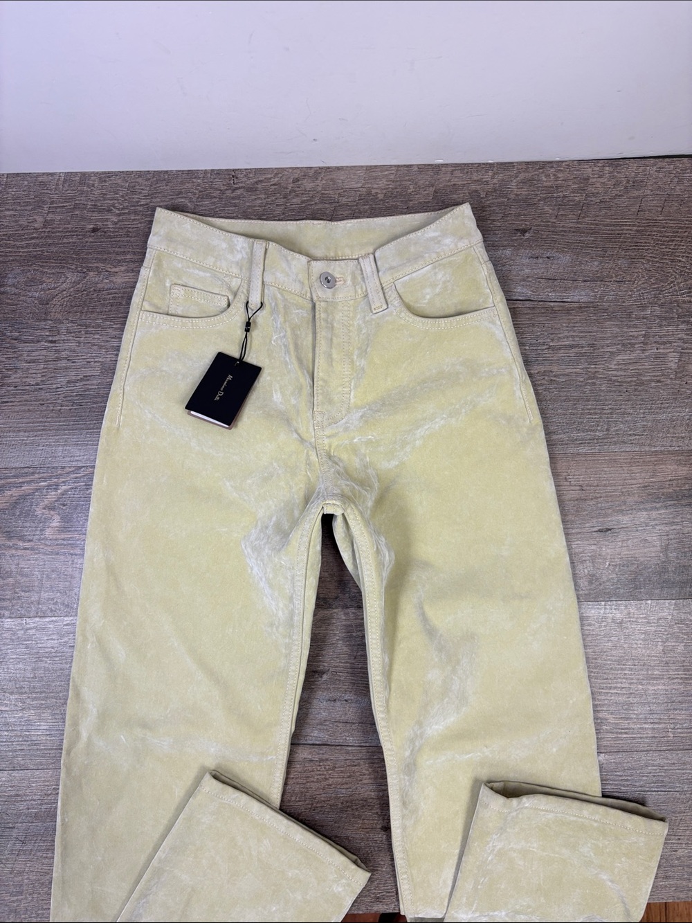 Massimo Dutti Velvet Straight Leg Pants Pale Yellow Green NWT Size 2